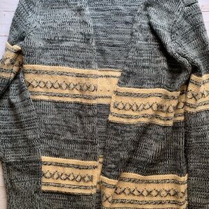 Gray and Tan Men's Sweater